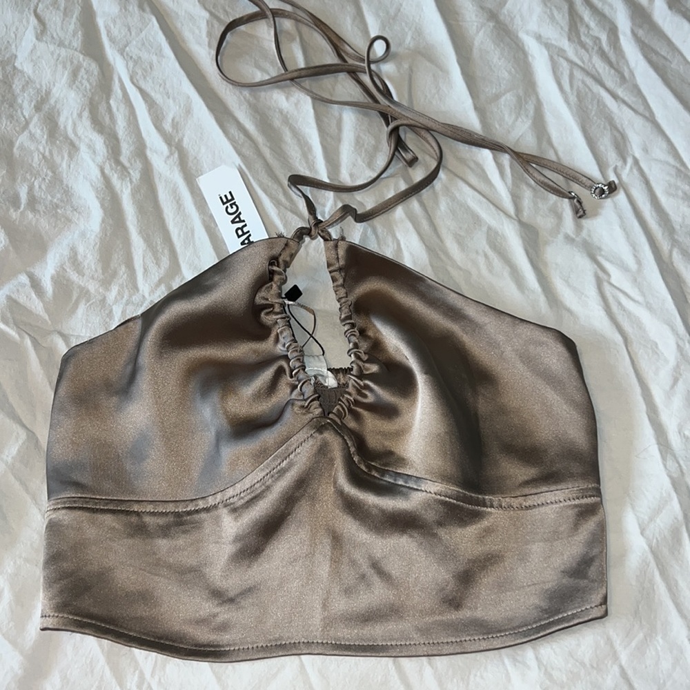 Garage Crop NWT